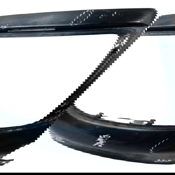 Tampa Traseira Porta Malas Peugeot 206 2004 2005 Detalhe