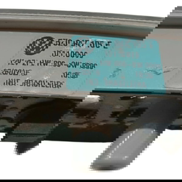 Luz Teto Cortesia Dianteiro Volkswagen Voyage 2014 2015