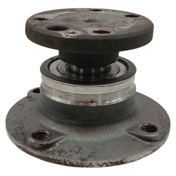 Cubo Roda Traseiro Esquerdo Volkswagen Voyage 1.6 2014 2015