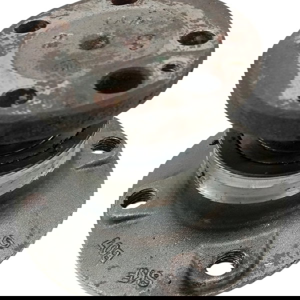 Cubo Roda Traseiro Esquerdo Volkswagen Voyage 1.6 2014 2015