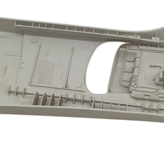 Moldura Esquerda Superior Coluna Central Ford Focus 2015