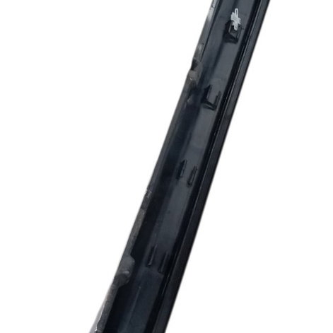 Spoiler Saia Lateral Esquerdo Gm Astra 4p 2008 2009 Detalhe