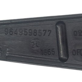 Acabamento Esquerdo Moldura Radio Citroen C4 Hatch 2013 2014