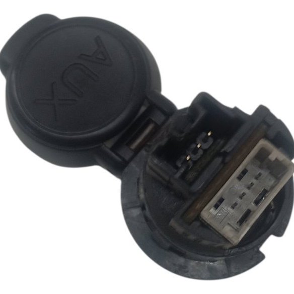 Entrada Usb Auxiliar Console Central Citroen C4 Hatch 2013