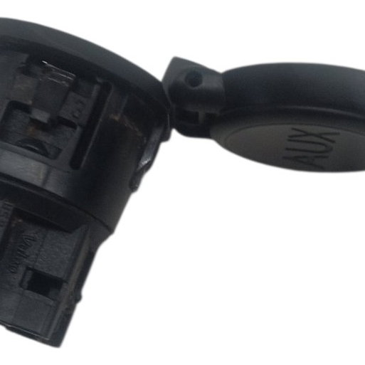 Entrada Usb Auxiliar Console Central Citroen C4 Hatch 2013