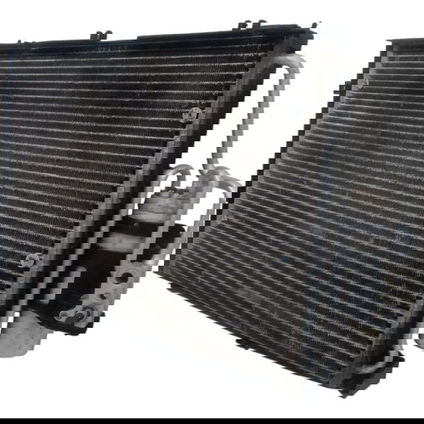 Condensador Ar Condicionado Gm Corsa 1.0 2004 Detalhe