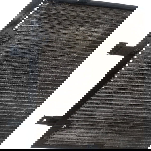 Condensador Ar Condicionado Gm Corsa 1.0 2004 Detalhe