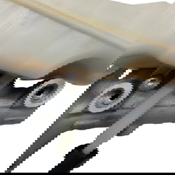 Cilindro Mestre Reservatorio Volvo C30 2.5 2008 2009 2010