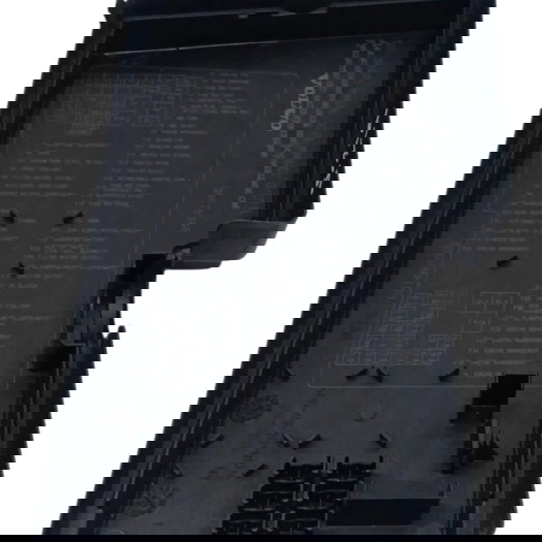 Tampa Caixa Fusivel Volvo C30 2.5 2007 2008 2009 2010 2011