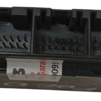 Módulo Estacionamento Volkswagen Polo 2010 2011 Preto