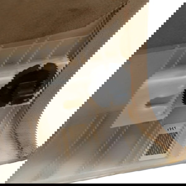 Moldura Esquerda Coluna Parabrisa Hyundai Azera 3.0 2011