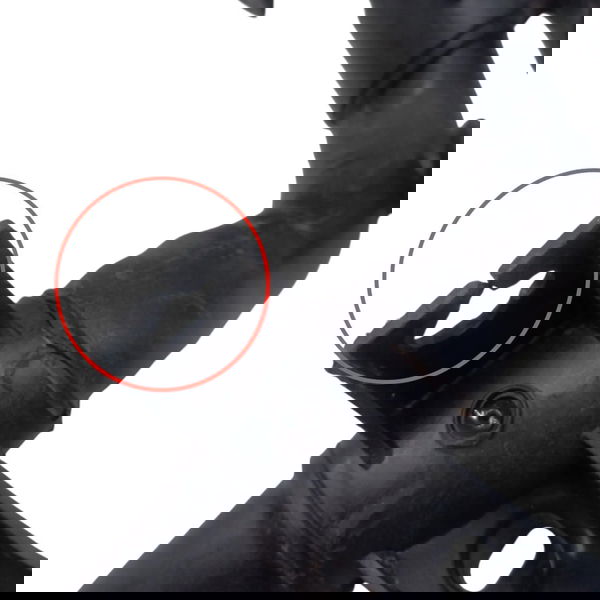 Tubo Mangueira Agua Motor Peugeot 308 408 1.6 2015 Detalhe Preto