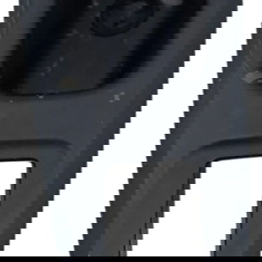 Moldura Puxador Botão Traseiro Esquerdo Peugeot 308 2012 Preto