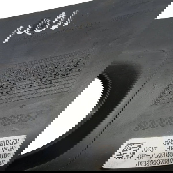 Moldura Superior Coluna Direção Fiat Mobi 1.0 2022 Detalhe