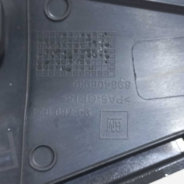 Moldura Acabamento Retrovisor Direito Gm Onix 2019