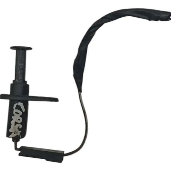 Interruptor Luz Porta Malas Chevrolet Corsa 97 98 99 2000