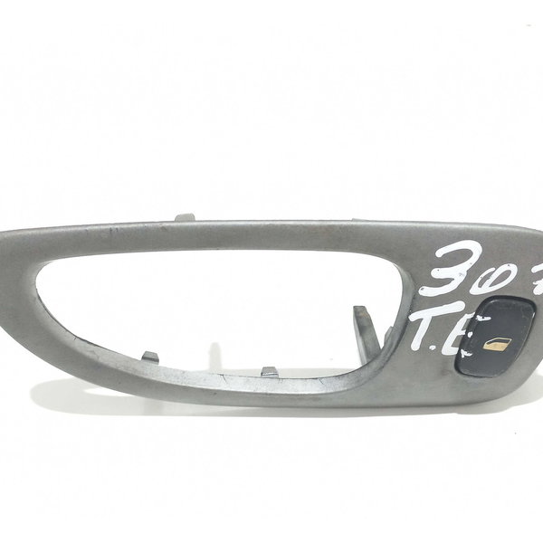 Moldura Maçaneta Interna Traseiro Esquerdo Peugeot 307 Sw Traseira