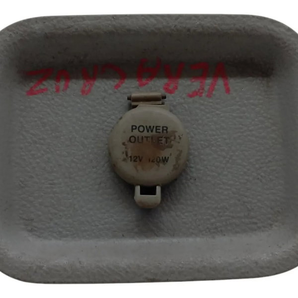 Tomada 12v Hyundai Vera Cruz  Com Detalhe