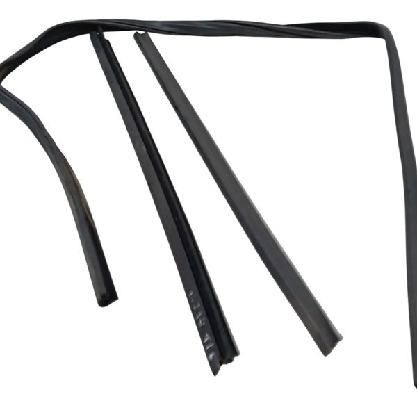 Kit Canaleta Traseira Esquerda Chevrolet Corsa Sedan 2018