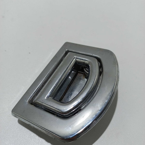 Trava De Tampão Do Estepe Audi A3 Jetta 2009