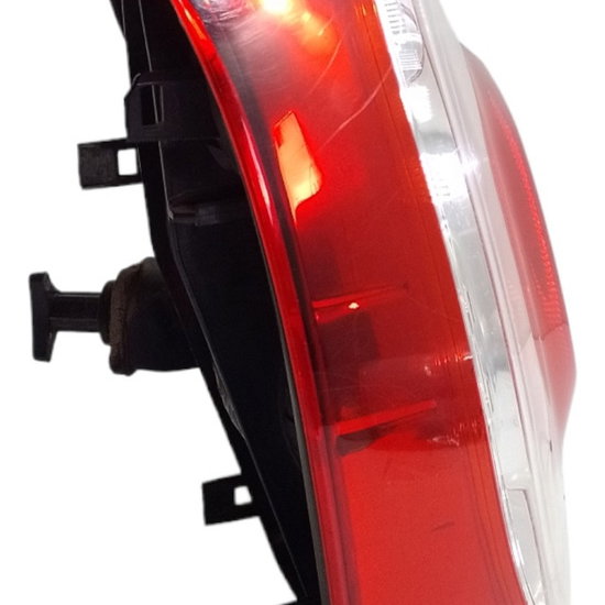 Lanterna Traseira Esquerda Renault Clio 2017  Esquerdo Vermelho