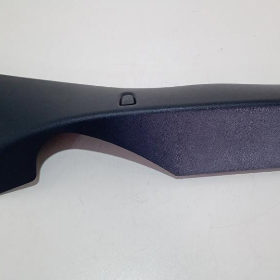 Acabamento Coluna Traseira Direita Vw Tcross 2022 Cx42