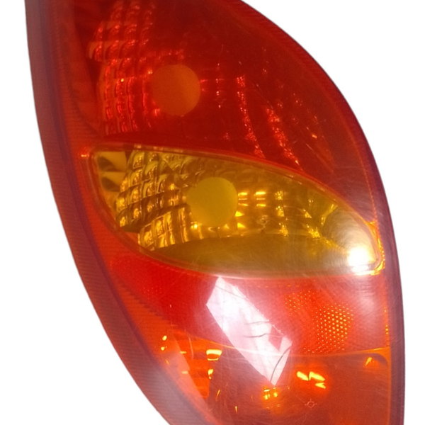 Lanterna Traseira Esquerda Gm Celta 2011 Esquerdo Vermelho
