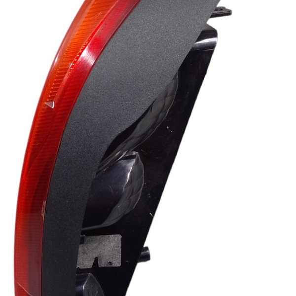 Lanterna Traseira Esquerda Gm Celta 2011 Esquerdo Vermelho