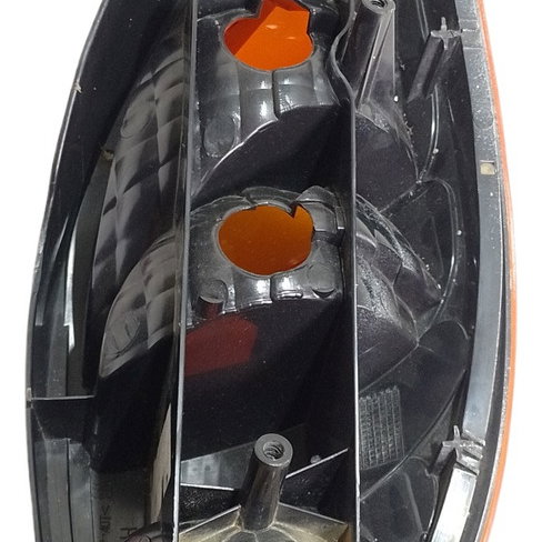 Lanterna Traseira Esquerda Gm Celta 2011 Esquerdo Vermelho