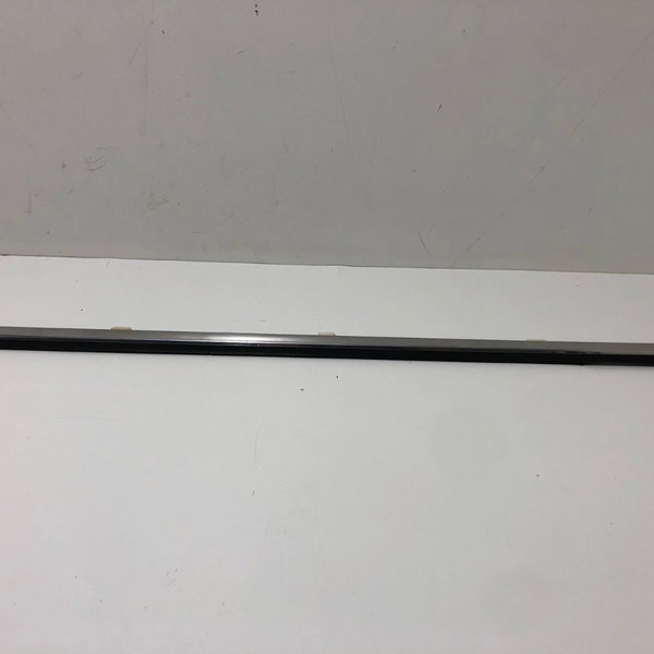 Friso Da Porta Dianteiro Direito Chevrolet Captiva  Preto