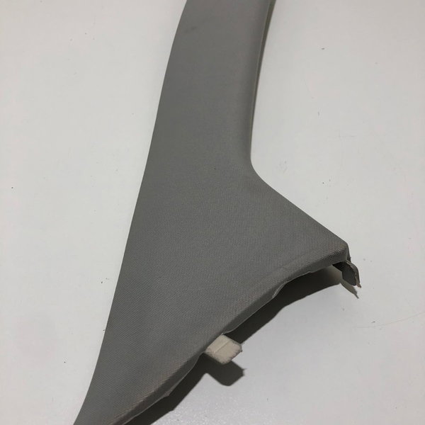 Acabamento Coluna Dianteira Direita Captiva 2009