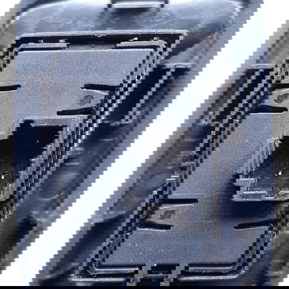 Botão Vidro Elétrico Traseiro Esquerdo Renault Sandero 2017